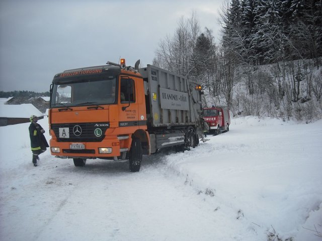 LKW Bergung Schönbichl 2011