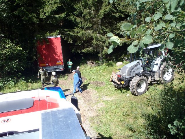 LKW Bergung Schönbichl 2011_2